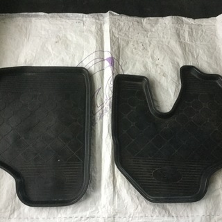 もっと値下げ❣️‼️ダイハツ純正軽トラックトレイゴムマットセット中古品