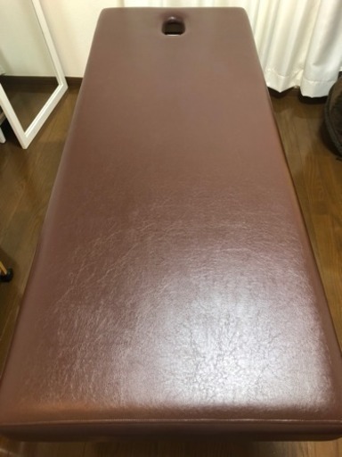 施術ベッド タカダの施術ベッド