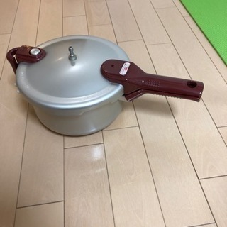 圧力鍋鍋（※ピンはありません）