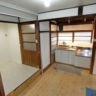 古民家 店舗付き(土間付き)住宅     [礼金 敷金ナシ  ペット可]あなた次第で自由に使える土間あり - 不動産