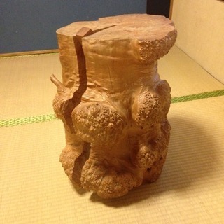 切り株台座