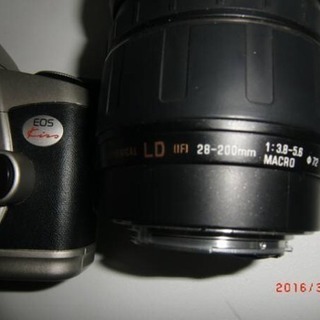 フィルムカメラ Canon EOS 28〜200タムロンレンズ付きの画像