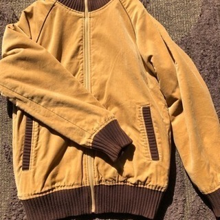 リバーシブルブルゾン