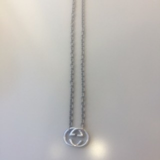 GUCCIネックレス