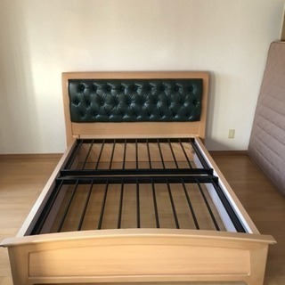 今夜もしくは明日限定です！超格安でダブルベッドの画像