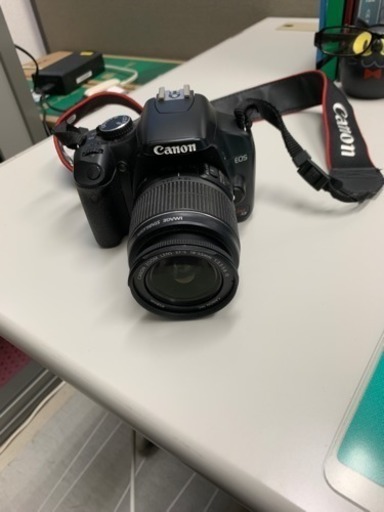 【最終値下げ！】6万円相当の一眼レフカメラ！