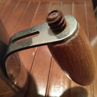 エスプレッソコーヒーポットとミルク泡立て器の画像