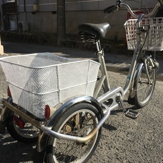 8.三輪自転車(内装三段変速)