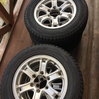 タイヤ交換１本400円〜、自動車整備士が出張します！
