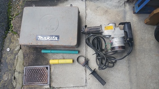 makita マキタ HR3811 ハンマードリル　※状態は画像判断