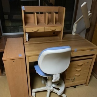 [美品]学習机[無料]