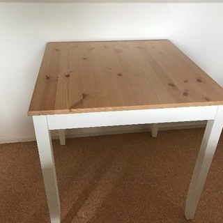 IKEA ダイニングテーブル 2人用の画像