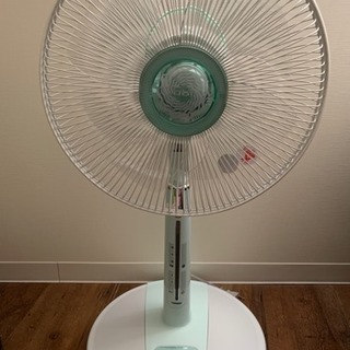 2008年製のTOSHIBA扇風機です。