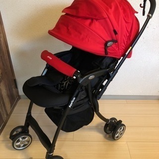 Aprica / ベビーカー