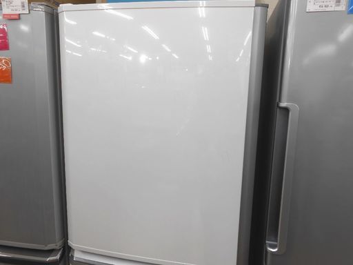 安心の１年間動作保証付き！MITSUBISHIの３ドア冷蔵庫です。