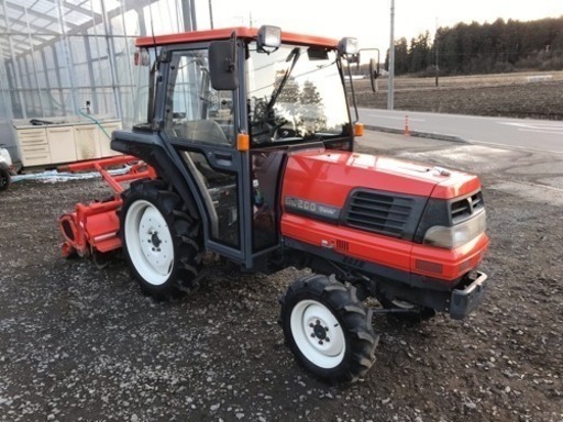 美品 GL200 クボタ トラクター バッテリー新品 冷房よく効きます!