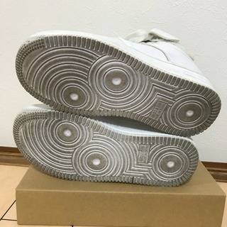 ★お話し中★白のハイカットスニーカー 23.0cmの画像