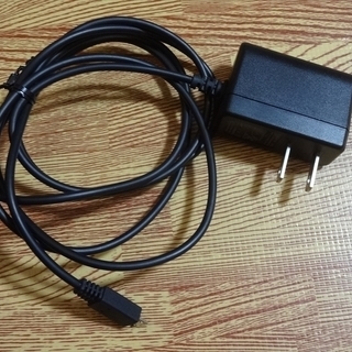 SoftBank ワイヤレス クリップタイプヘッドセット BT04 Bluetooth 受信機 レシーバー イヤホン SB-BT04-SBCO　アダプター KSAS0060500055VUD 5.0V 0.55Aの画像