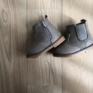 未使用✴︎H&M ベビーショートブーツ