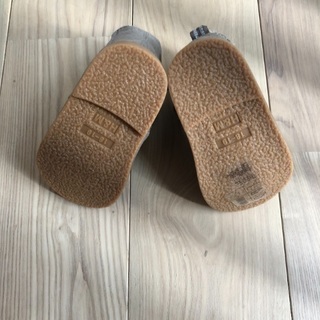 未使用✴︎H&M ベビーショートブーツの画像