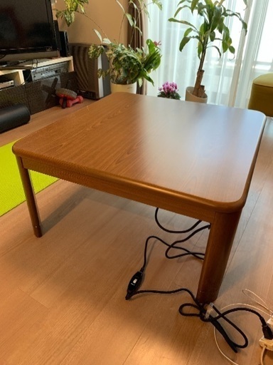 ヒーター式電気コタツ80ｘ80ｘ高さ35cm