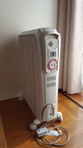 Delonghi デロンギ オイルヒーター