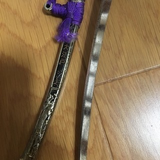 刀のキーホルダーの画像