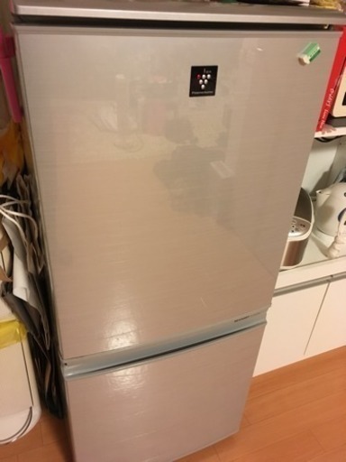 【取引完了】 SHARP プラズマクラスター冷蔵庫 137L シルバー