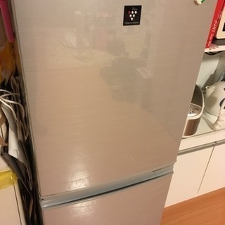 【取引完了】 SHARP プラズマクラスター冷蔵庫 137L シルバー