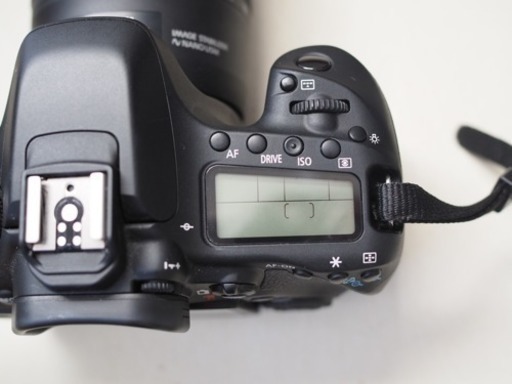 CANON EOS 80D / EF-S18-135 IS USMレンズキット（ガイド本プレゼント）