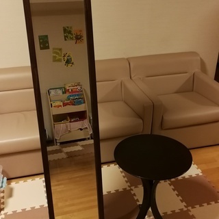 コーヒーテーブル譲ります。