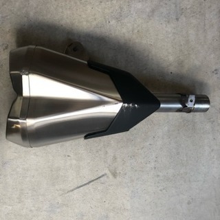 2019年ニンジャ1000 右サイレンサー