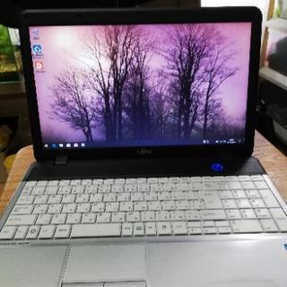 コアi3 15.6インチ富士通ノートパソコン