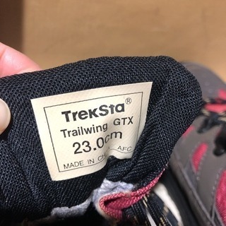 【美品】TREKSTA トレクスタ トレッキングシューズ 登山靴の画像