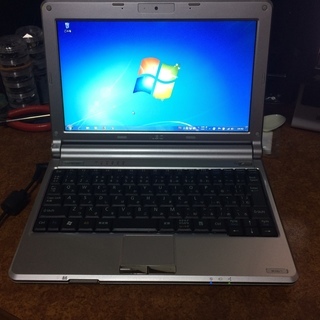 10インチワイドNEC LaVieです。