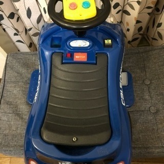 電動乗用自動車の画像