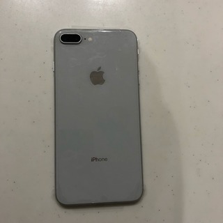 iPhone8Plus SIMフリー シルバーの画像