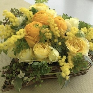 【季節限定】黄色の妖精☆ミモザと春のお花のアレンジの画像