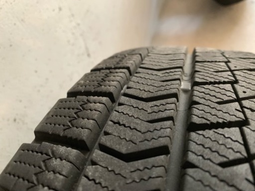 再値下げしました。ブリジストン VRX2 スタッドレスタイヤ  195/65r15