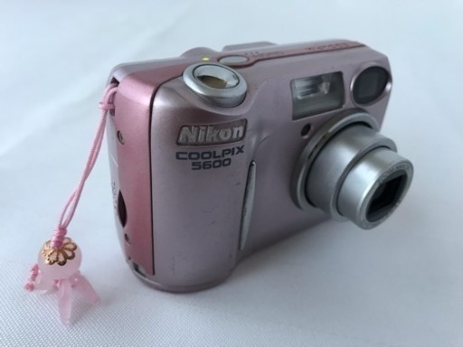 ニコン  COOLPIX  E5600