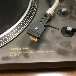 レコードプレーヤー 蓄音機の画像