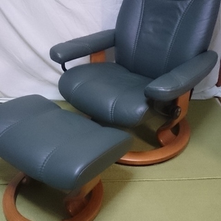 北欧高級家具　EKORNES（エコーネス）ストレスレスチェア/オットマン付　ノルウェー製 