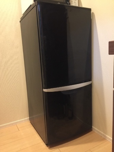 TV、TV台（横78cm×奥行き45cm×高さ44cm）、冷蔵庫の3点セット