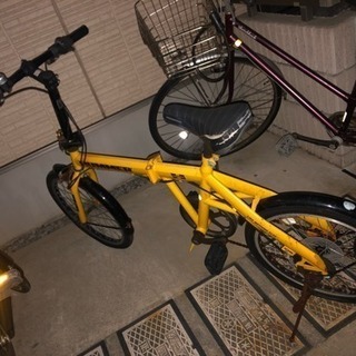 ※折り畳み自転車(パンクしてます)