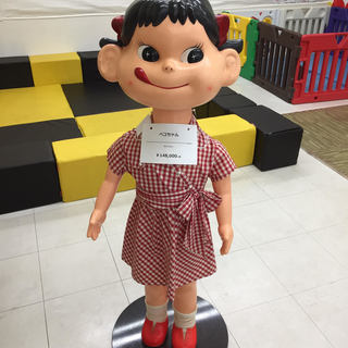 取りに来ていただける方限定！ペコちゃんの首振り人形のご紹介です！