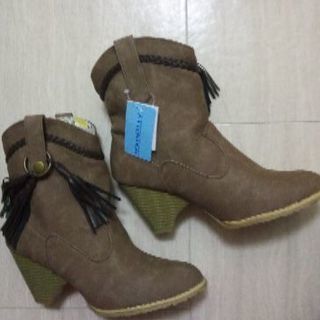 新品未使用❢ショートブーツの画像