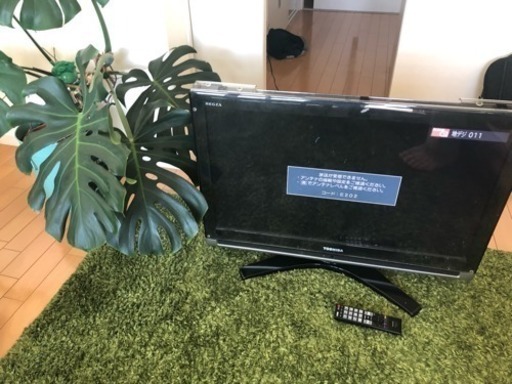 液晶テレビ 32型 プロテクター付き 美品