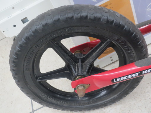 【引取限定】ストライダー ST-4 ペダル無し バランスバイク 中古品【小倉南区葛原東】