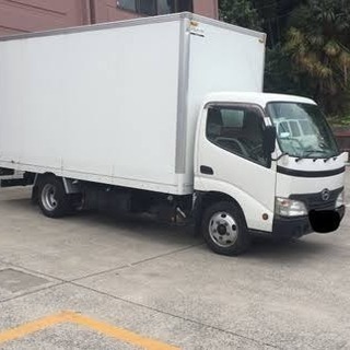家電配達、設置スタッフ