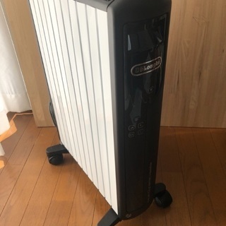【週末限定値下げ】【極美品】デロンギ オイルヒーター HJ0812 デロンギオイルヒーター 週末値下げ